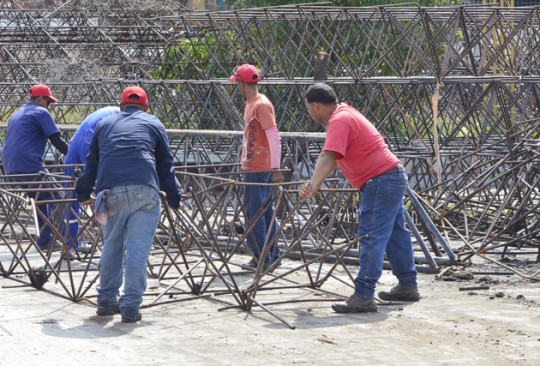 Tareck El Aissami y Pedro Bastidas inspeccionaron obras de rehabilitación de la Plaza Parque Bicentanario