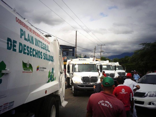 Gobierno Nacional entregó camiones compactadores de basura en Aragua
