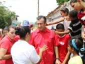 Gobernador de Aragua visita la comunidad Esteban Liendo. 16 de mayo de 2013.