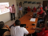 Tareck El Aissami y el Ministro Hébert García Plaza evaluaron el avance del plan maestro de desarrollo del aeropuerto internacional. 6 de agosto de 2013.