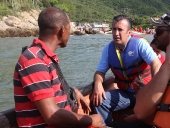 Tareck El Aissami participo en un consejo de pescadores. Se comprometió a crear un fondo para ayudar a este sector, así como talleres para la construcción de lanchas en la zona. 8 de noviembre de 2012