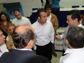 Tareck El Aissami sostuvo una reunión con representantes de la cámara de comercio, pequeña industria e inmobiliaria. Manifestó la intención de trabajar con todos los sectores de la vida económica de Aragua. 30 de noviembre de 2012.